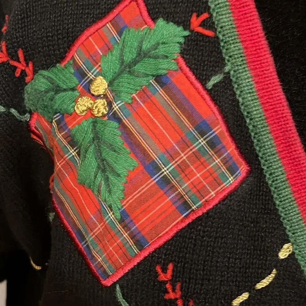 Basic Editions Vintage Hand Stitched Embroidered Cardigan Holiday Sweater L
